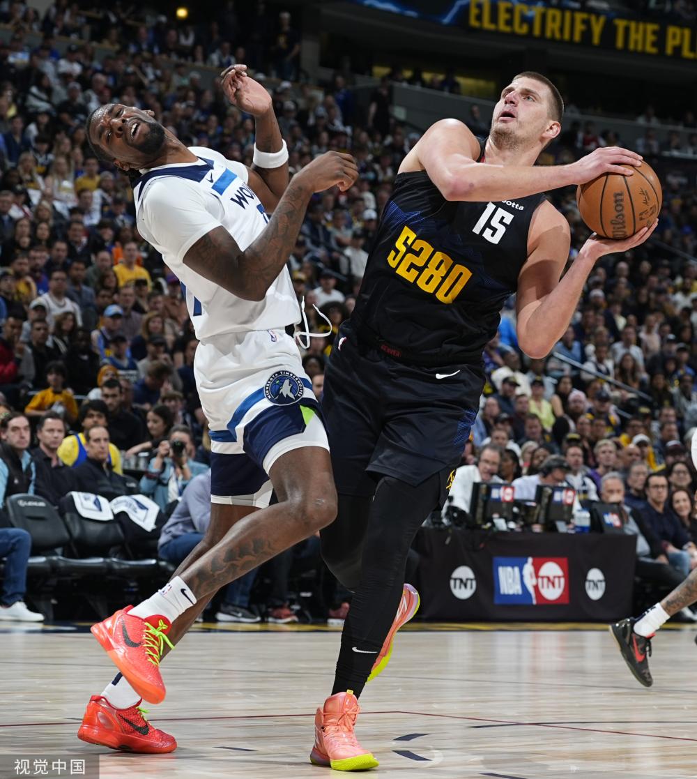 的姿态书写 的姿态书写