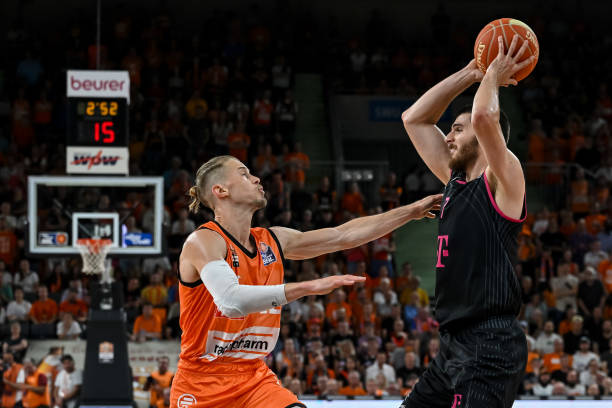 鹰队不仅锁 鹰队不仅锁