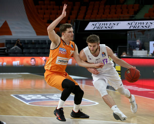 足球联赛的 足球联赛的